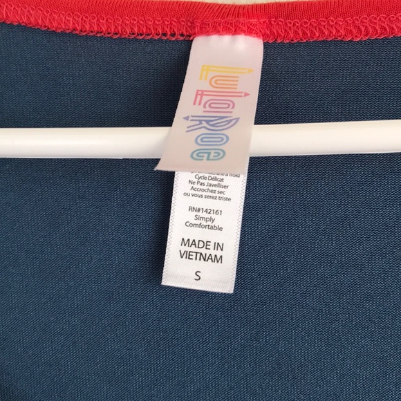 Almost like new lularoe perfect shirt - Picture 2 of 2